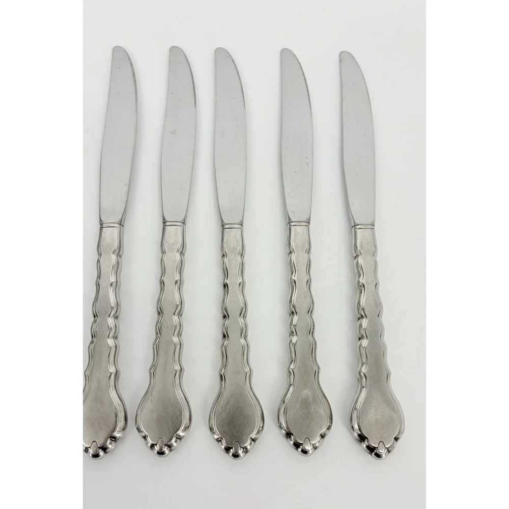 Oneida Community Cello Set of 8 Dinner Knives Stainless Flatware